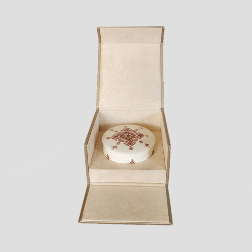 Boîte Ronde Céramique Artisanale Marocaine avec Étui Doré - Motif Flocon